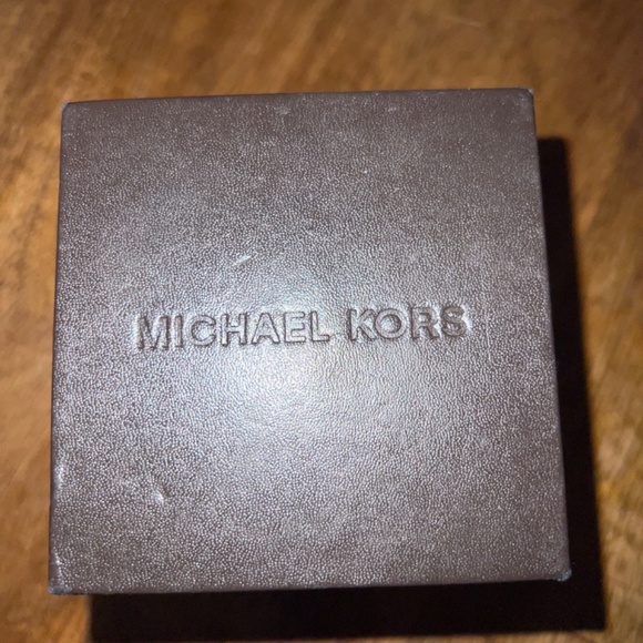 Michael Kors Watch - Picture 4 of 4
